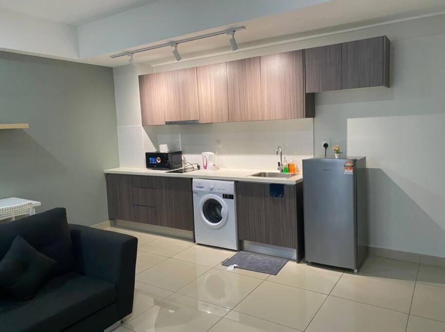 Ha12 Cyberjaya, Netflix, Wifi, Free Parking, 3023 *